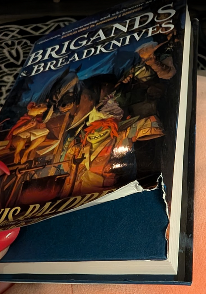 Brigands & Breadknives (Legends & Lattes #2)